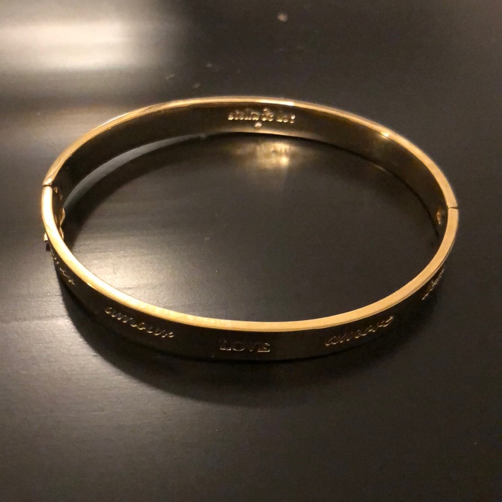 Stella and Dot Inspiration Love bangle